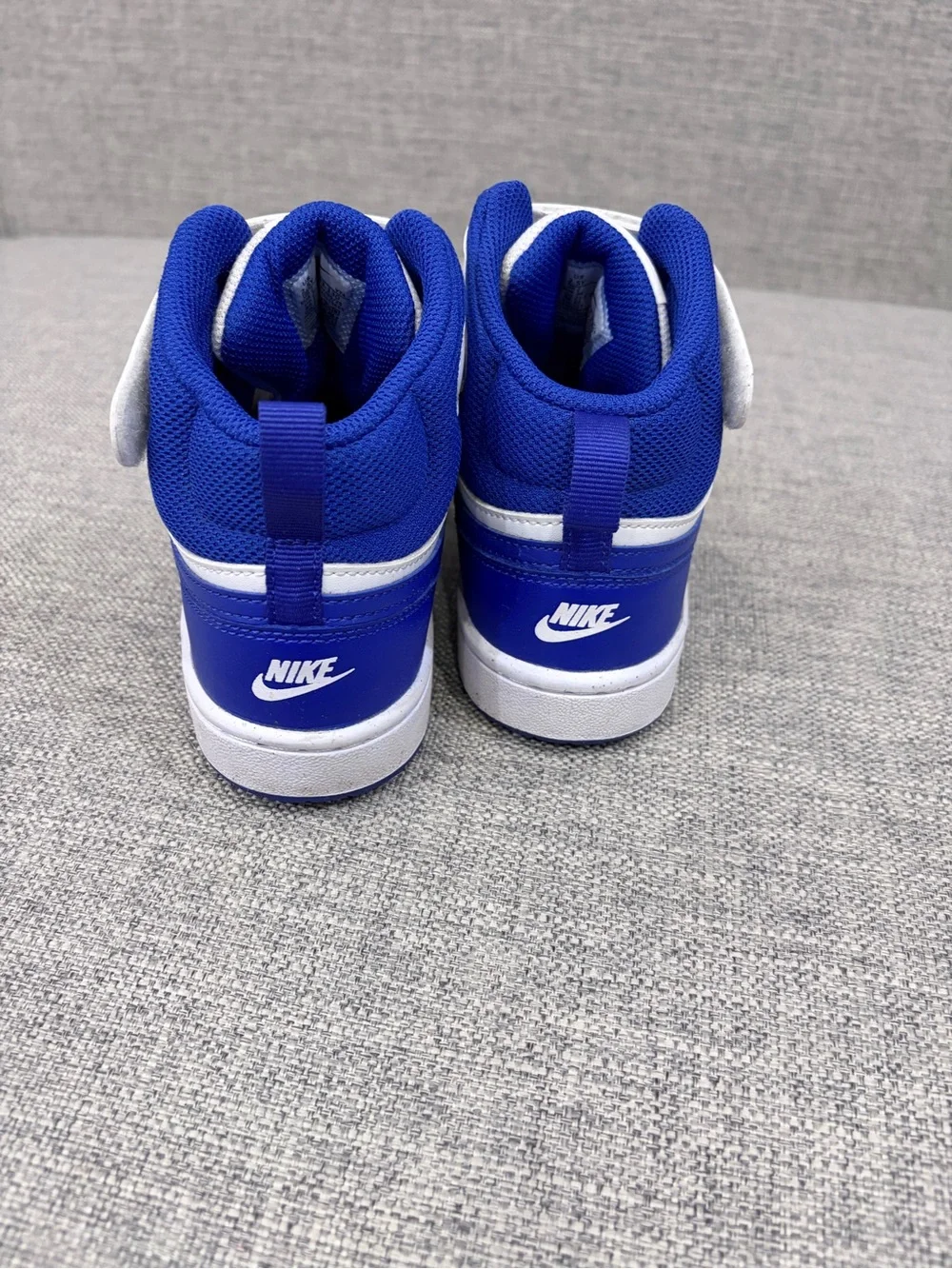 Nike 2.5y LITTLE KID COURT BOROUGH MID 2 SNEAKERS
